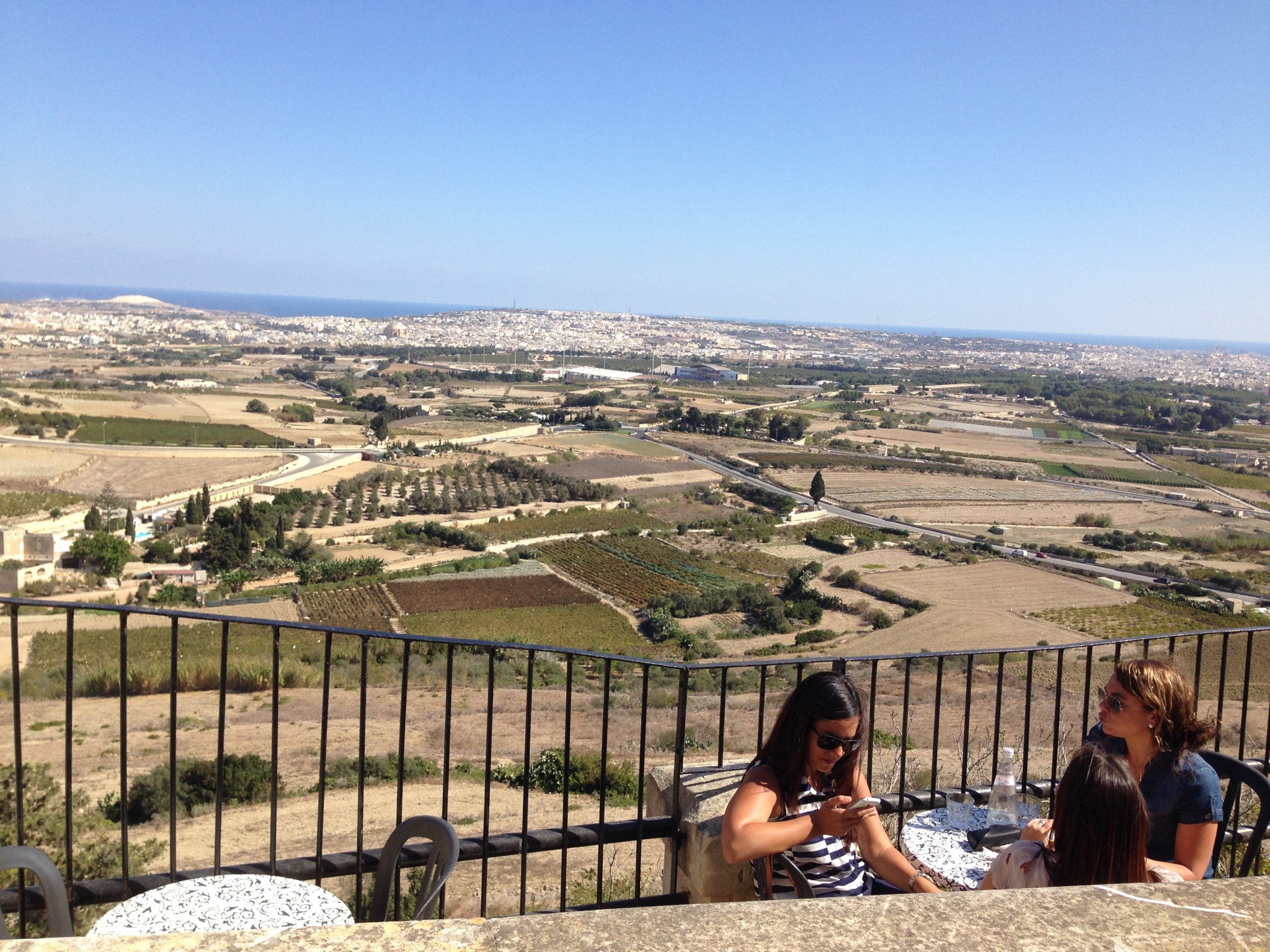 엠디나 성곽풍경